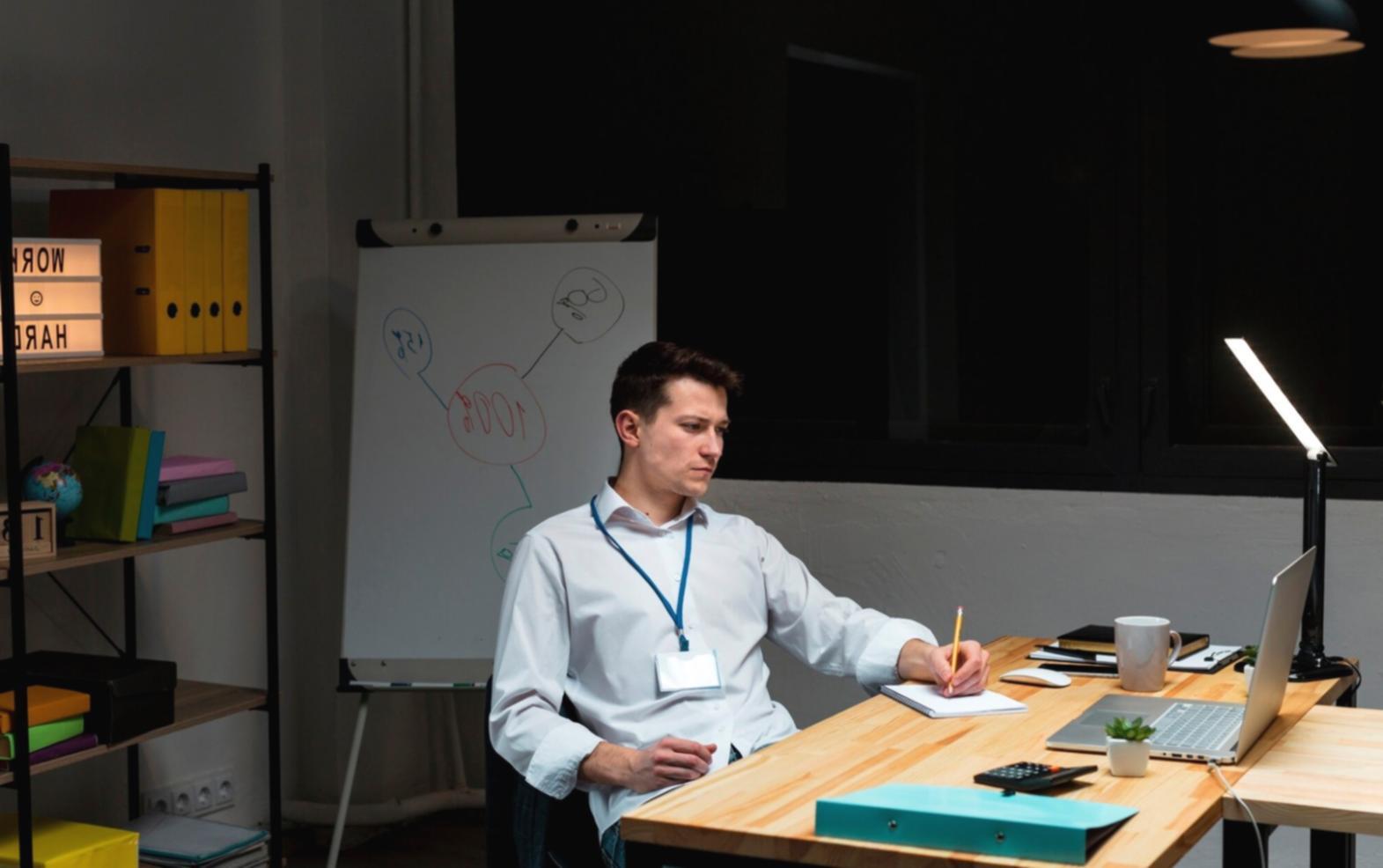 Espacio de trabajo donde desarrollamos contenidos educativos prácticos sobre finanzas personales